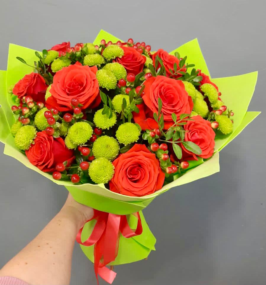 Букет цветов из: Хризантемы и Розы в Суворовское Краснодарский край