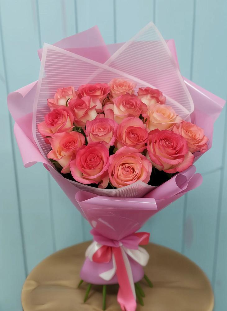Букет 15 Розовых роз Равель в Суворовское Краснодарский край