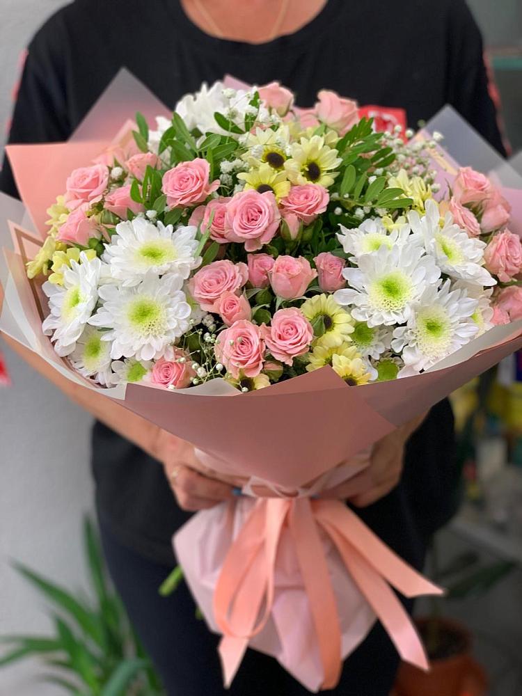 Букет цветов из: Розы и Хризантемы в Суворовское Краснодарский край