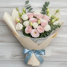 Букет цветов из:  Лизиантусы в Суворовское Краснодарский край