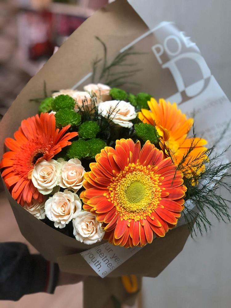 Букет цветов из: Герберы, Хризантемы и Розы в Суворовское Краснодарский край