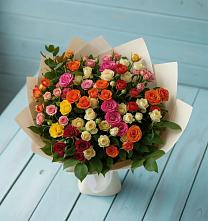 Букет Микс из разноцветных кустовых роз в Суворовское Краснодарский край