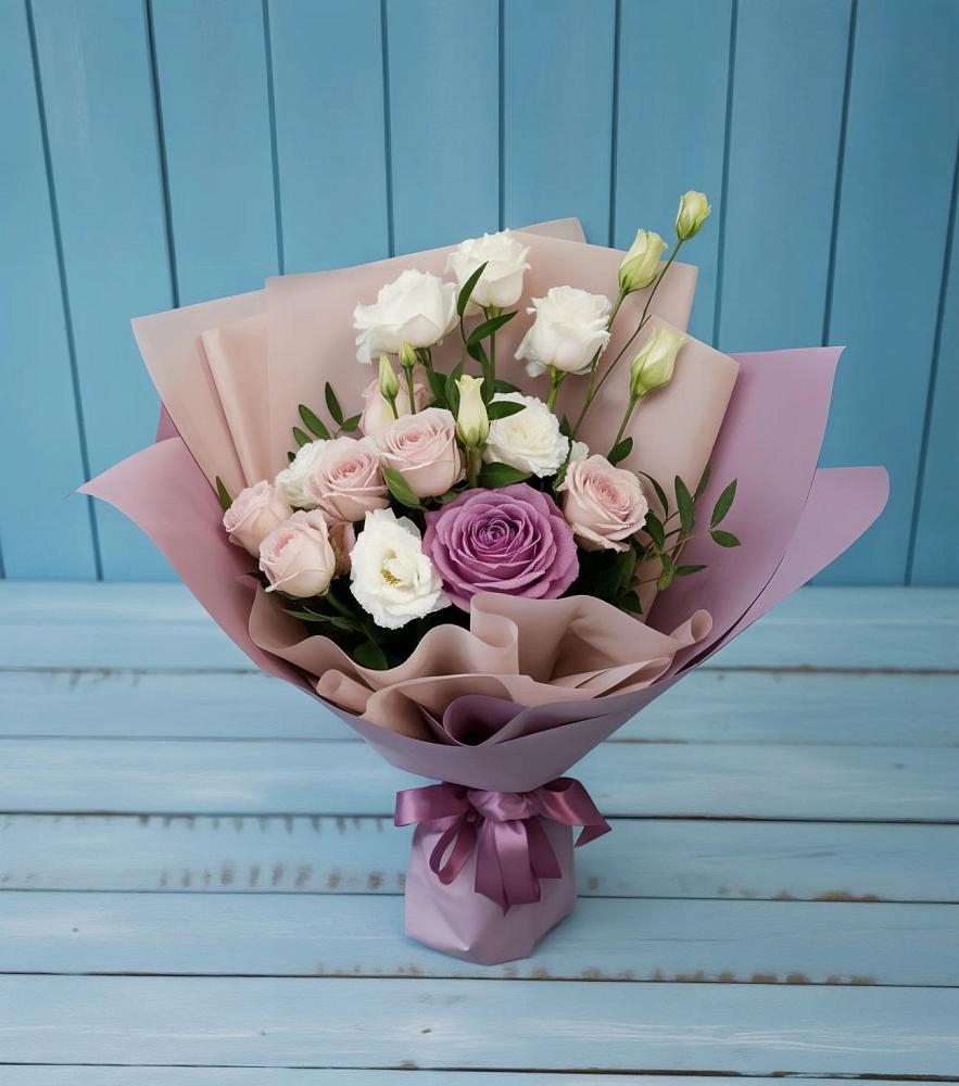 Букет цветов из: Розы и Лизиантусы в Суворовское Краснодарский край